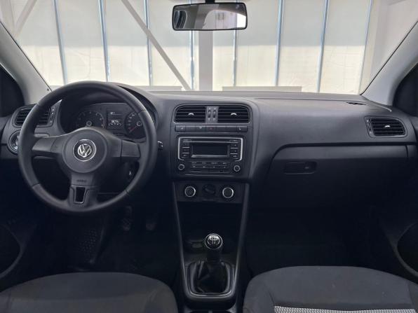Volkswagen Polo V с пробегом 2014 года, цена 920 000 рублей, 136773 км, седан, Автокод Объявления