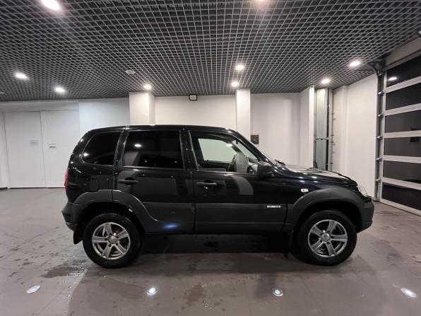 Chevrolet Niva I Рестайлинг с пробегом 2018 года, цена 750 000 рублей, 118691 км, внедорожник, Автокод Объявления