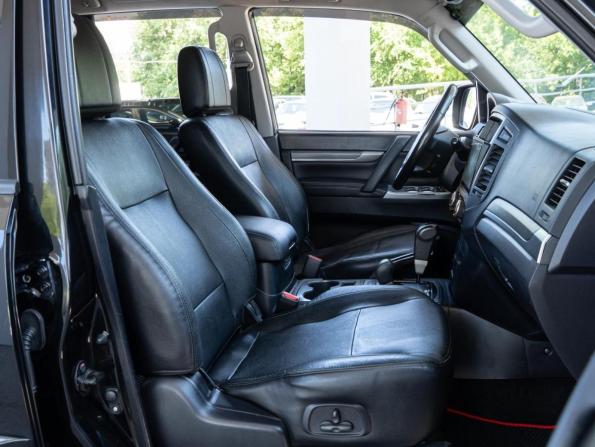 Mitsubishi Pajero IV Рестайлинг 1 с пробегом 2012 года, цена 2 499 000 рублей, 183092 км, внедорожник, Автокод Объявления