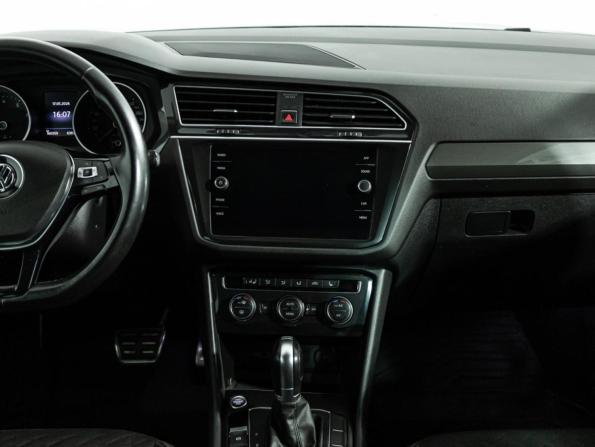 Volkswagen Tiguan II с пробегом 2018 года, цена 1 999 700 рублей, 160357 км, внедорожник, Автокод Объявления