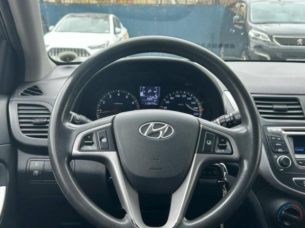 Hyundai Solaris I Рестайлинг с пробегом 2015 года, цена 965 000 рублей, 113473 км, хэтчбек, Автокод Объявления