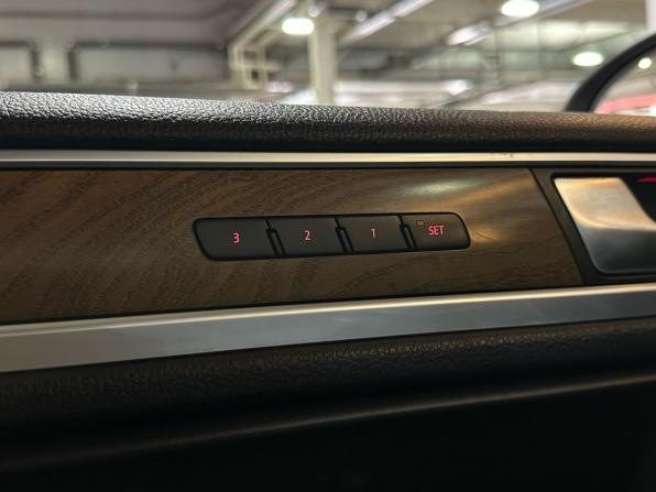 Volkswagen Touareg II с пробегом 2014 года, цена 2 299 900 рублей, 280500 км, внедорожник, Автокод Объявления