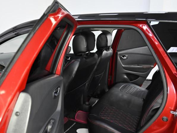Renault Kaptur I с пробегом 2018 года, цена 1 099 000 рублей, 165000 км, внедорожник, Автокод Объявления