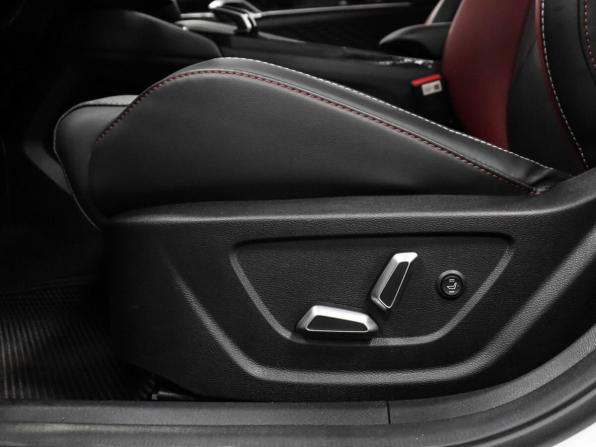 Geely Coolray I Рестайлинг с пробегом 2024 года, цена 1 969 000 рублей, 26197 км, внедорожник, Автокод Объявления