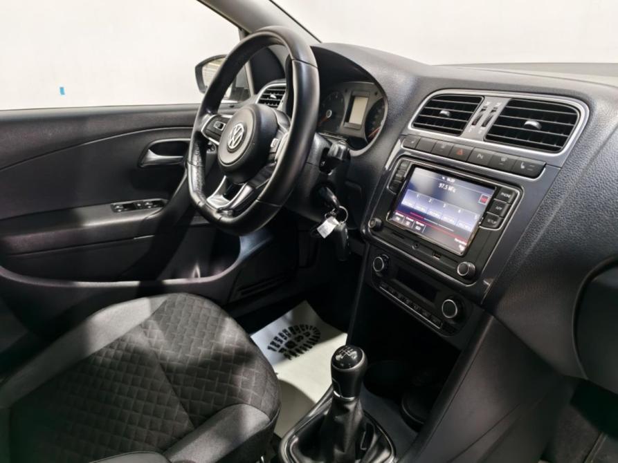 Volkswagen Polo V Рестайлинг Курск  - изображение 5
