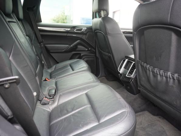Porsche Cayenne II (958) с пробегом 2011 года, цена 2 090 000 рублей, 291280 км, внедорожник, Автокод Объявления
