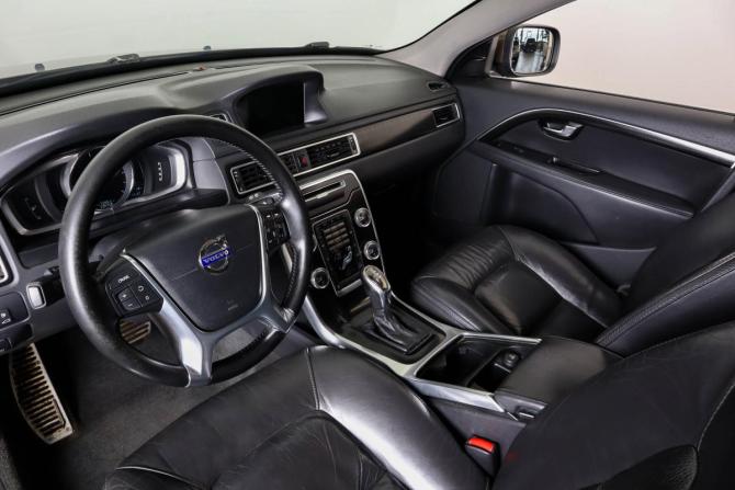 Volvo XC70 II с пробегом 2012 года, цена 1 479 000 рублей, 260125 км, универсал, Автокод Объявления