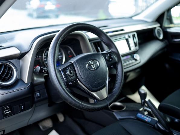 Toyota RAV4 IV (XA40) с пробегом 2013 года, цена 1 869 000 рублей, 167184 км, внедорожник, Автокод Объявления