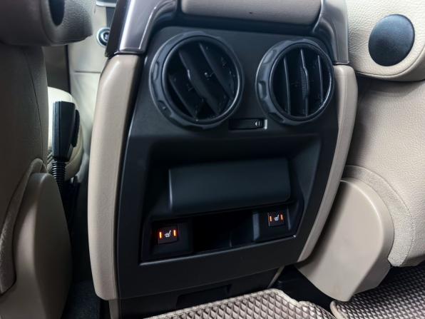 Land Rover Discovery IV Рестайлинг с пробегом 2015 года, цена 3 800 000 рублей, 110000 км, внедорожник, Автокод Объявления