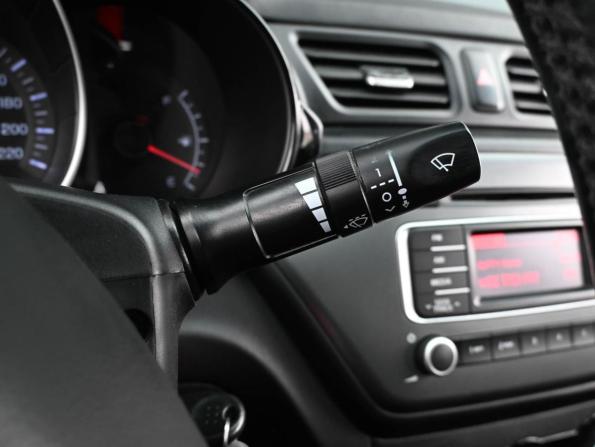 Kia Rio III с пробегом 2015 года, цена 1 324 000 рублей, 88505 км, седан, Автокод Объявления