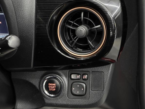 Toyota Vitz III (XP130) Рестайлинг 2 с пробегом 2019 года, цена 1 149 000 рублей, 64000 км, хэтчбек, Автокод Объявления