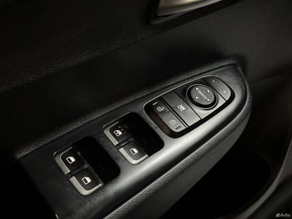 Kia Rio IV Рестайлинг с пробегом 2021 года, цена 1 635 000 рублей, 98939 км, седан, Автокод Объявления