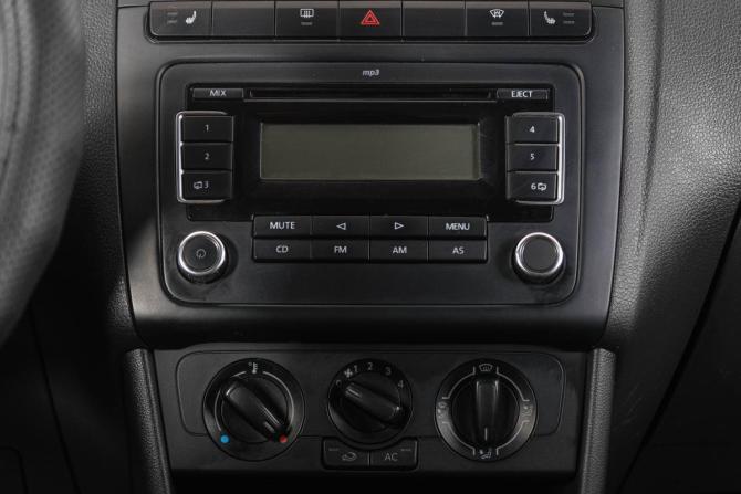 Volkswagen Polo V с пробегом 2012 года, цена 659 000 рублей, 244895 км, седан, Автокод Объявления