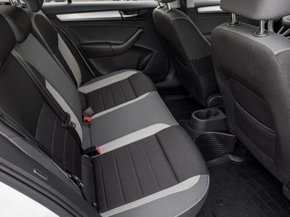 Skoda Rapid I Рестайлинг с пробегом 2019 года, цена 1 346 000 рублей, 122346 км, лифтбек, Автокод Объявления