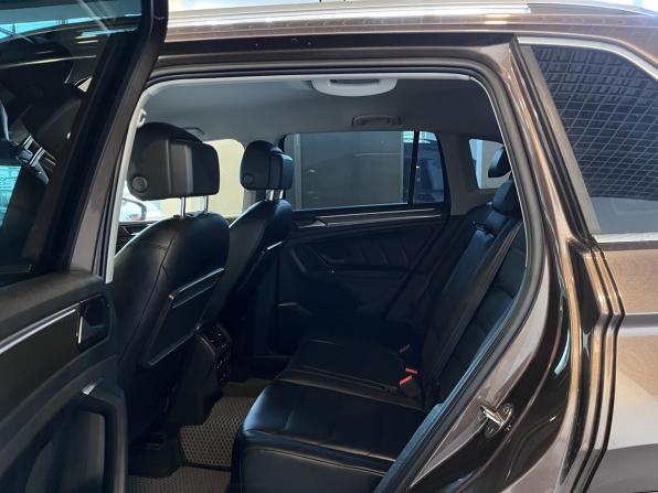 Volkswagen Tiguan II с пробегом 2018 года, цена 2 744 000 рублей, 151150 км, внедорожник, Автокод Объявления