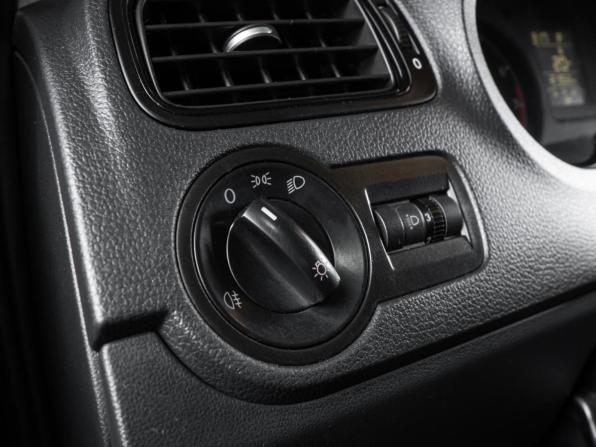 Volkswagen Polo V Рестайлинг с пробегом 2020 года, цена 1 338 500 рублей, 121052 км, седан, Автокод Объявления