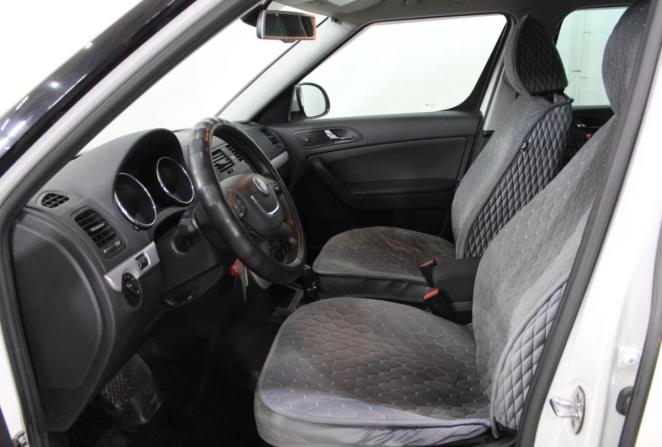 Skoda Yeti I Рестайлинг с пробегом 2013 года, цена 940 000 рублей, 112769 км, внедорожник, Автокод Объявления