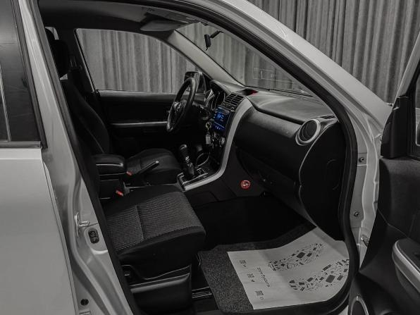 Suzuki Grand Vitara II с пробегом 2005 года, цена 749 000 рублей, 300000 км, внедорожник, Автокод Объявления