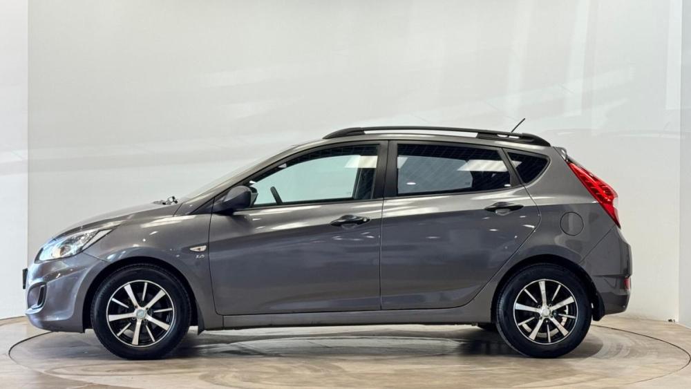 Hyundai Solaris I Киров  - изображение 2