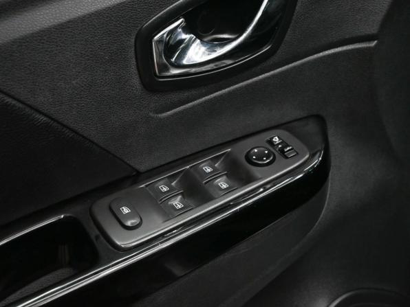 Renault Kaptur I с пробегом 2019 года, цена 1 440 000 рублей, 97337 км, внедорожник, Автокод Объявления