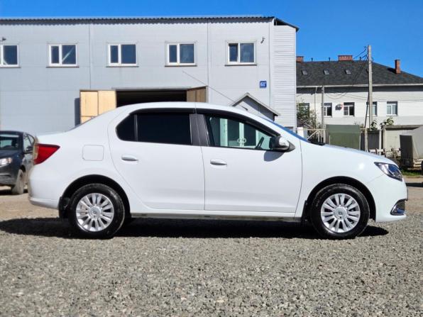 Renault Logan II с пробегом 2016 года, цена 869 000 рублей, 57000 км, седан, Автокод Объявления
