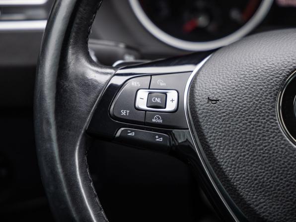Volkswagen Tiguan II с пробегом 2017 года, цена 2 268 000 рублей, 180162 км, внедорожник, Автокод Объявления