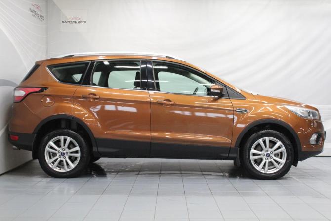 Ford Kuga II Рестайлинг с пробегом 2018 года, цена 1 779 000 рублей, 65500 км, внедорожник, Автокод Объявления