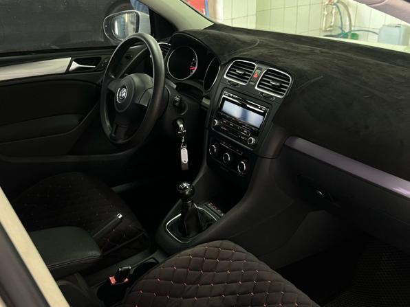 Volkswagen Golf VI с пробегом 2011 года, цена 820 000 рублей, 152450 км, хэтчбек, Автокод Объявления