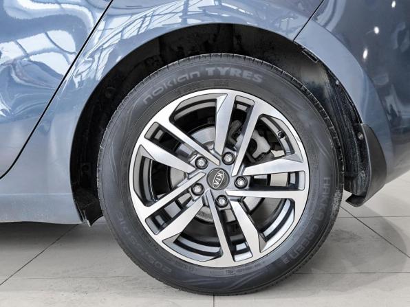 Kia Ceed II с пробегом 2013 года, цена 1 030 000 рублей, 180724 км, хэтчбек, Автокод Объявления