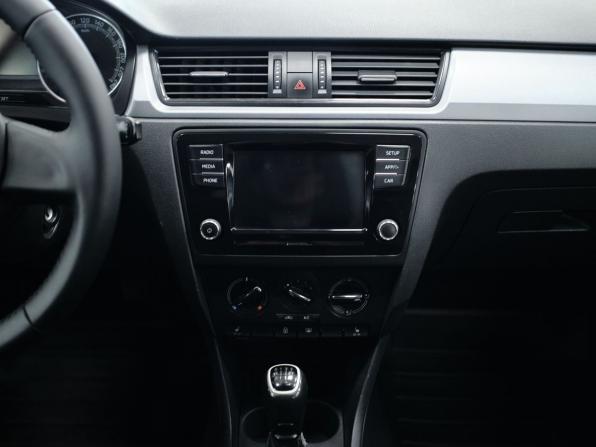 Skoda Rapid I Рестайлинг с пробегом 2018 года, цена 594 000 рублей, 180054 км, лифтбек, Автокод Объявления