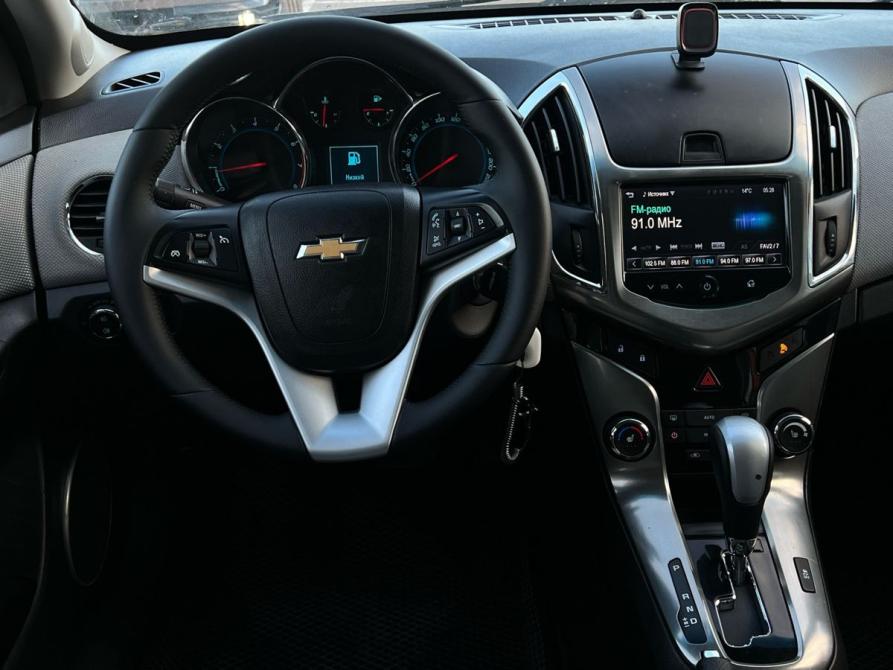 Chevrolet Cruze I Рестайлинг Волгоград  - изображение 16