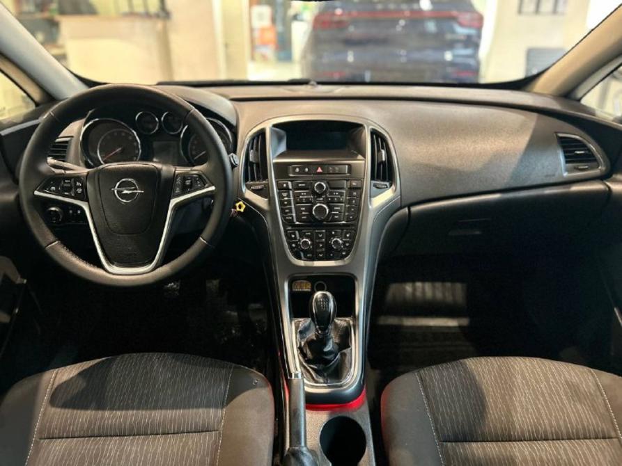 Opel Astra J Рестайлинг Челябинск  - изображение 8