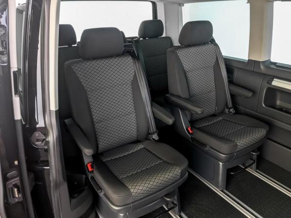 Volkswagen Multivan T6 Рестайлинг с пробегом 2021 года, цена 5 850 000 рублей, 111404 км, минивэн, Автокод Объявления