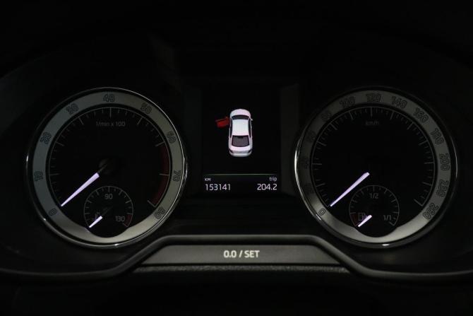Skoda Octavia III (A7) Рестайлинг с пробегом 2017 года, цена 1 863 000 рублей, 153141 км, лифтбек, Автокод Объявления