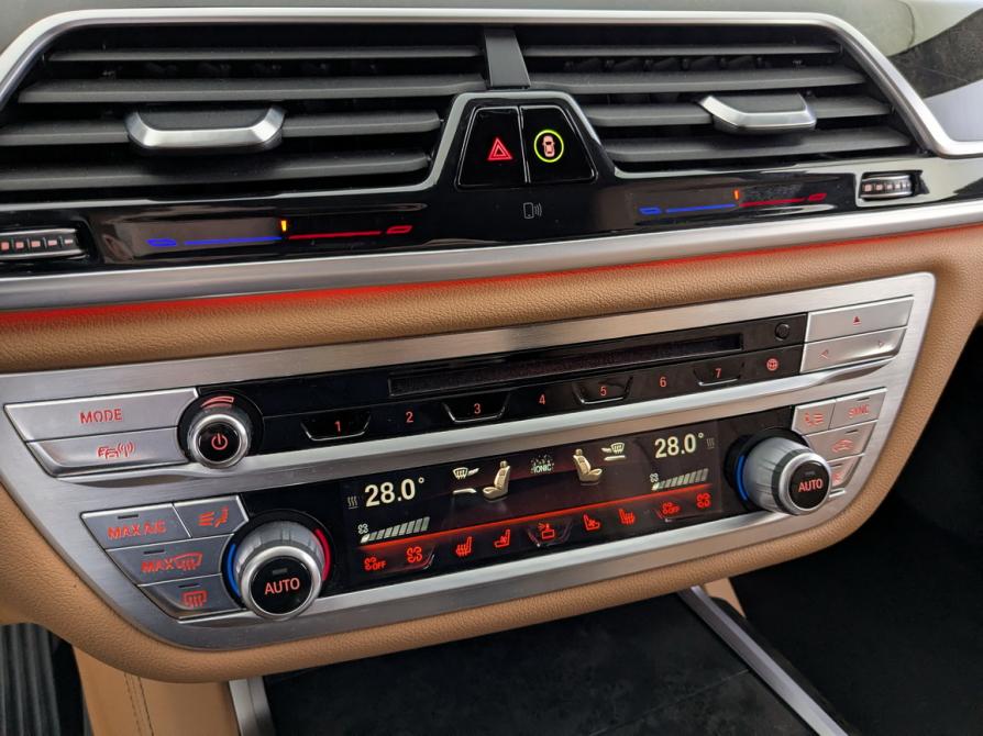 BMW 7 серии VI (G11/G12) Москва  - изображение 17