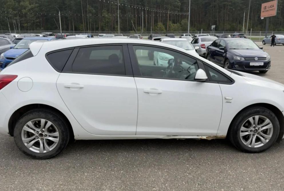 Opel Astra J Рестайлинг Иваново  - изображение 7