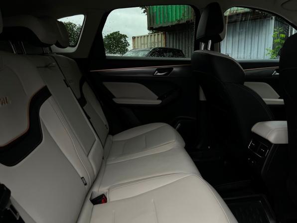 Haval Jolion I с пробегом 2023 года, цена 1 998 700 рублей, 43444 км, внедорожник, Автокод Объявления