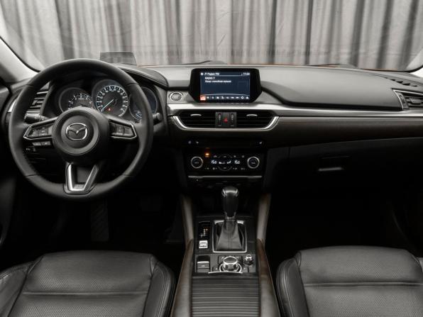 Mazda 6 III (GJ) Рестайлинг с пробегом 2018 года, цена 1 860 000 рублей, 193490 км, седан, Автокод Объявления
