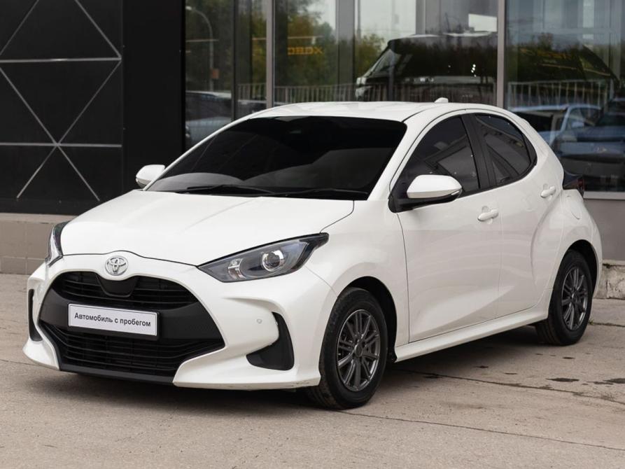 Toyota Yaris IV Новосибирск  - изображение 1