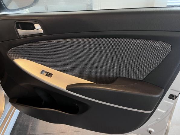 Hyundai Solaris I с пробегом 2011 года, цена 545 000 рублей, 269609 км, хэтчбек, Автокод Объявления