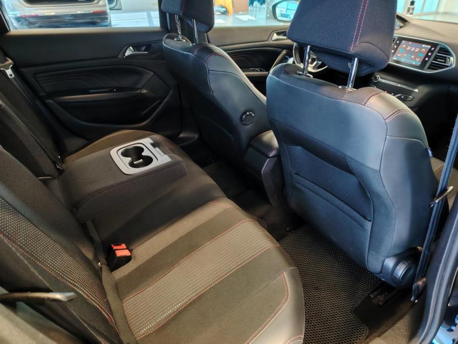 Peugeot 308 II Рестайлинг Санкт-Петербург  - изображение 8