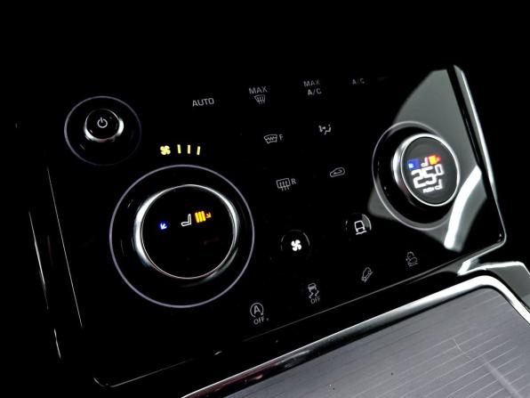 Land Rover Range Rover Evoque II с пробегом 2019 года, цена 2 999 000 рублей, 140095 км, внедорожник, Автокод Объявления