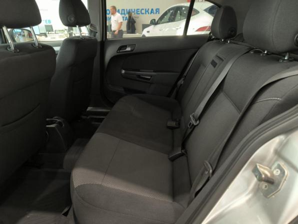 Opel Astra H Рестайлинг с пробегом 2013 года, цена 550 000 рублей, 131944 км, седан, Автокод Объявления