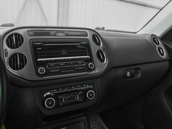 Volkswagen Tiguan I Рестайлинг с пробегом 2012 года, цена 1 180 000 рублей, 216037 км, внедорожник, Автокод Объявления