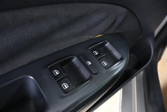 Skoda Octavia II (A5) Рестайлинг с пробегом 2011 года, цена 500 000 рублей, 279329 км, лифтбек, Автокод Объявления