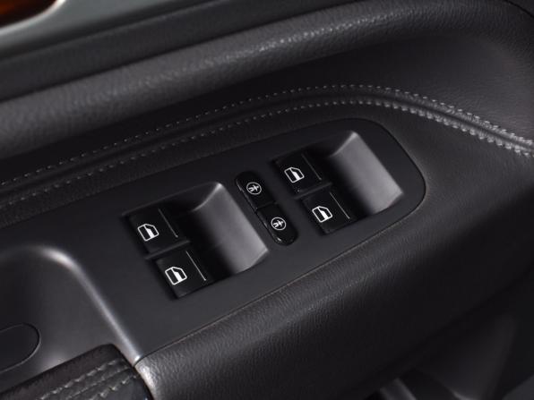 Volkswagen Touareg I Рестайлинг с пробегом 2008 года, цена 1 099 995 рублей, 205178 км, внедорожник, Автокод Объявления
