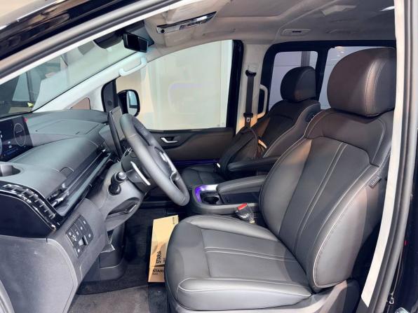 Новый Hyundai Staria I 2024 года, цена 9 490 000 рублей, минивэн, Автокод Объявления