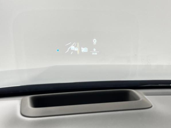 Li Auto (Lixiang) L9 I Рестайлинг с пробегом 2024 года, цена 7 688 000 рублей, 12153 км, внедорожник, Автокод Объявления