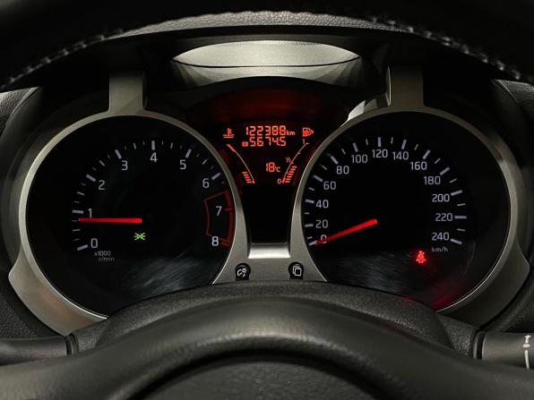Nissan Juke I с пробегом 2014 года, цена 980 000 рублей, 122100 км, внедорожник, Автокод Объявления