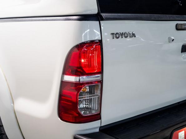 Toyota Hilux VII Рестайлинг с пробегом 2012 года, цена 2 315 000 рублей, 212164 км, offers.body_type.unknown, Автокод Объявления